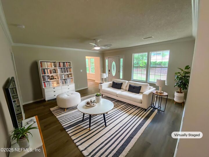 Property Photo: 2871 Thistle Court FL 32068