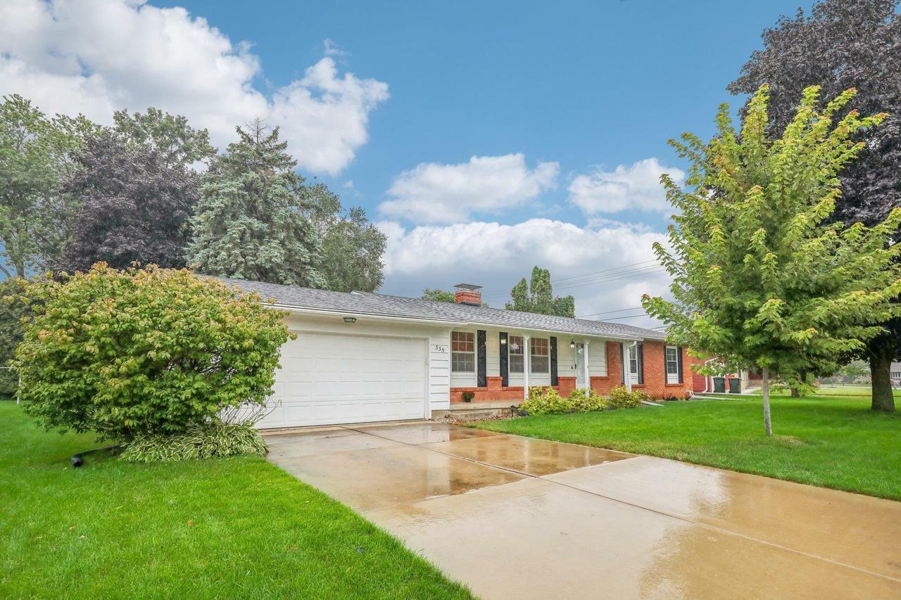 Property Photo:  335 Trapp Street  WI 53590 