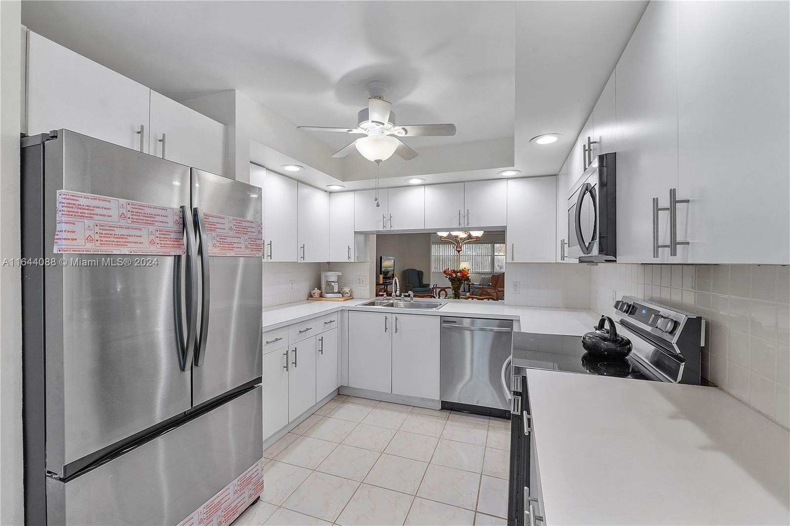 Property Photo:  2580 NW 103rd Ave 203  FL 33322 