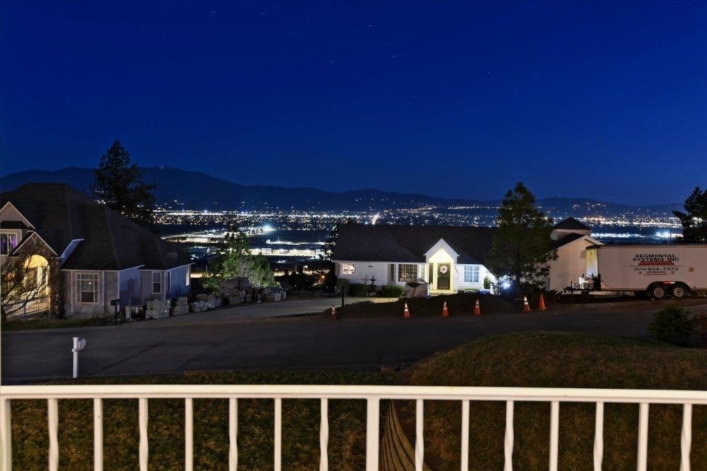 Property Photo:  5620 N Vista Grande Dr  WA 99027 