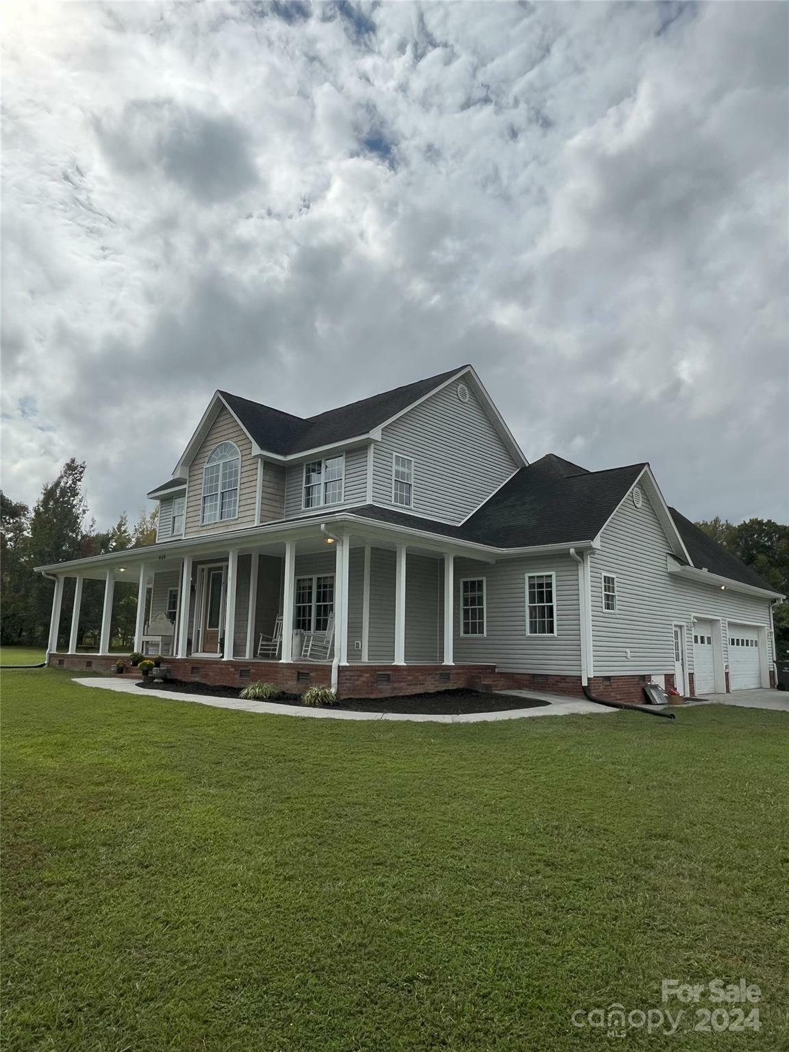 Property Photo:  450 Steeple Chase Trail  NC 28144 