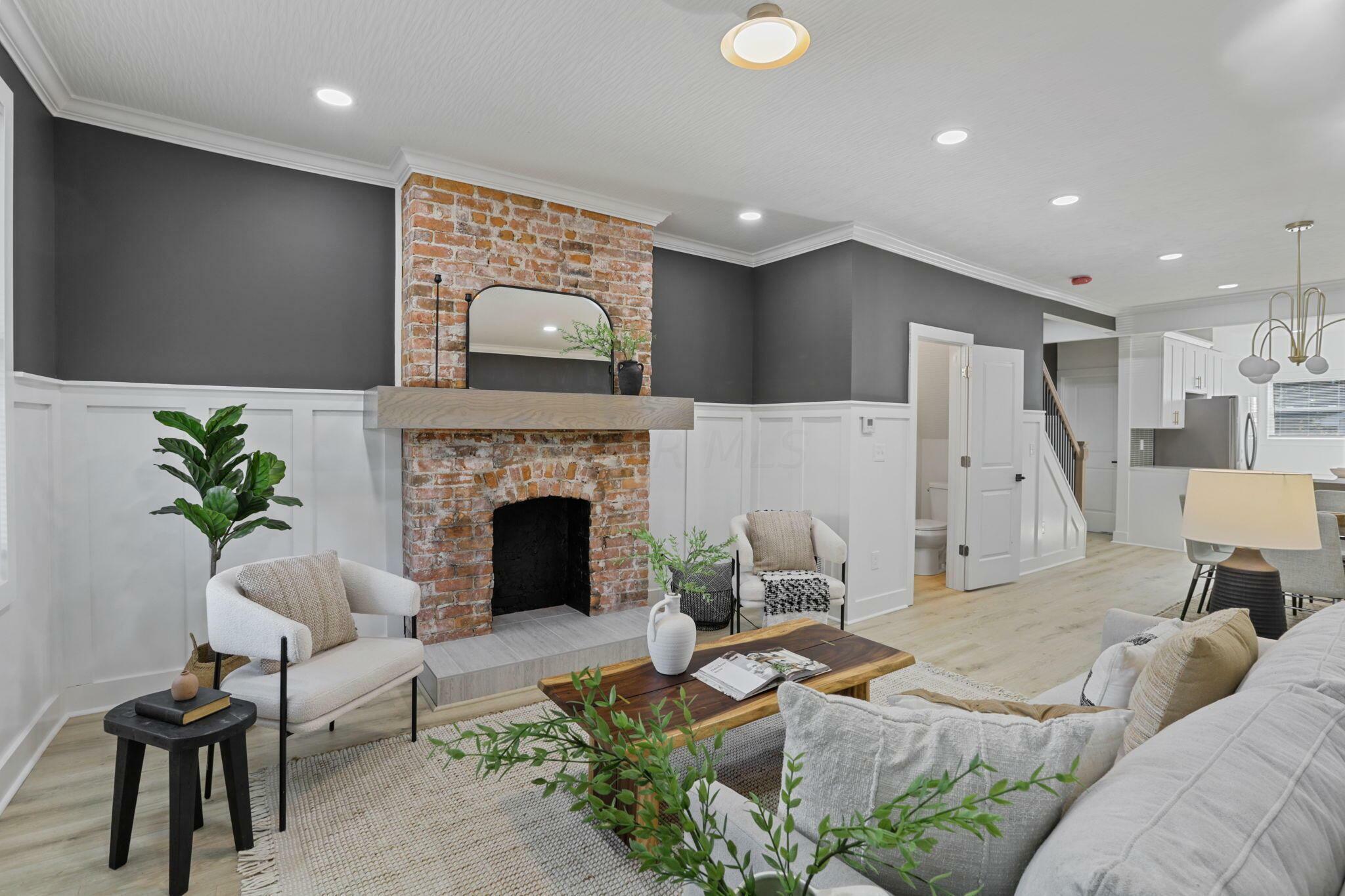 Property Photo:  1586 S 3rd Street  OH 43207 