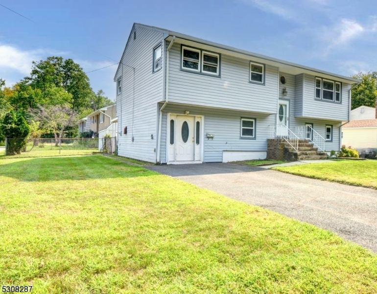 Property Photo:  107 Rock Ln  NJ 08846 