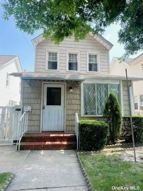 90-20 71st Avenue  Forest Hills NY 11375 photo