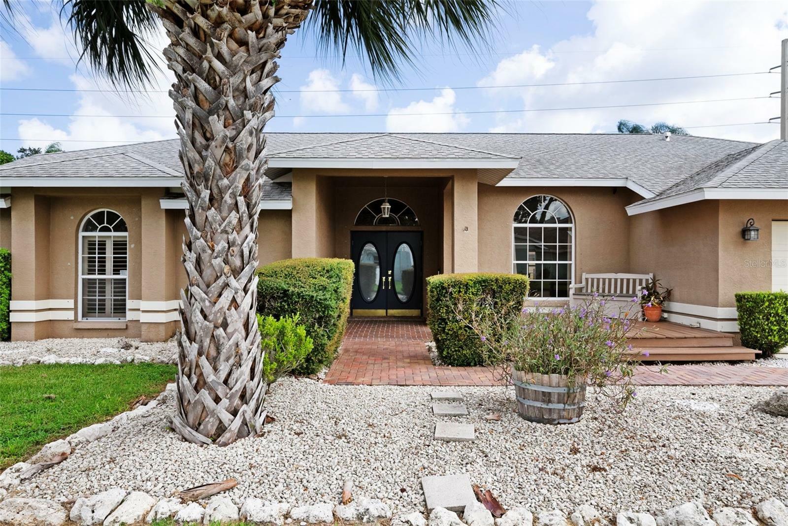 Property Photo:  4405 Diamond Circle N  FL 34233 