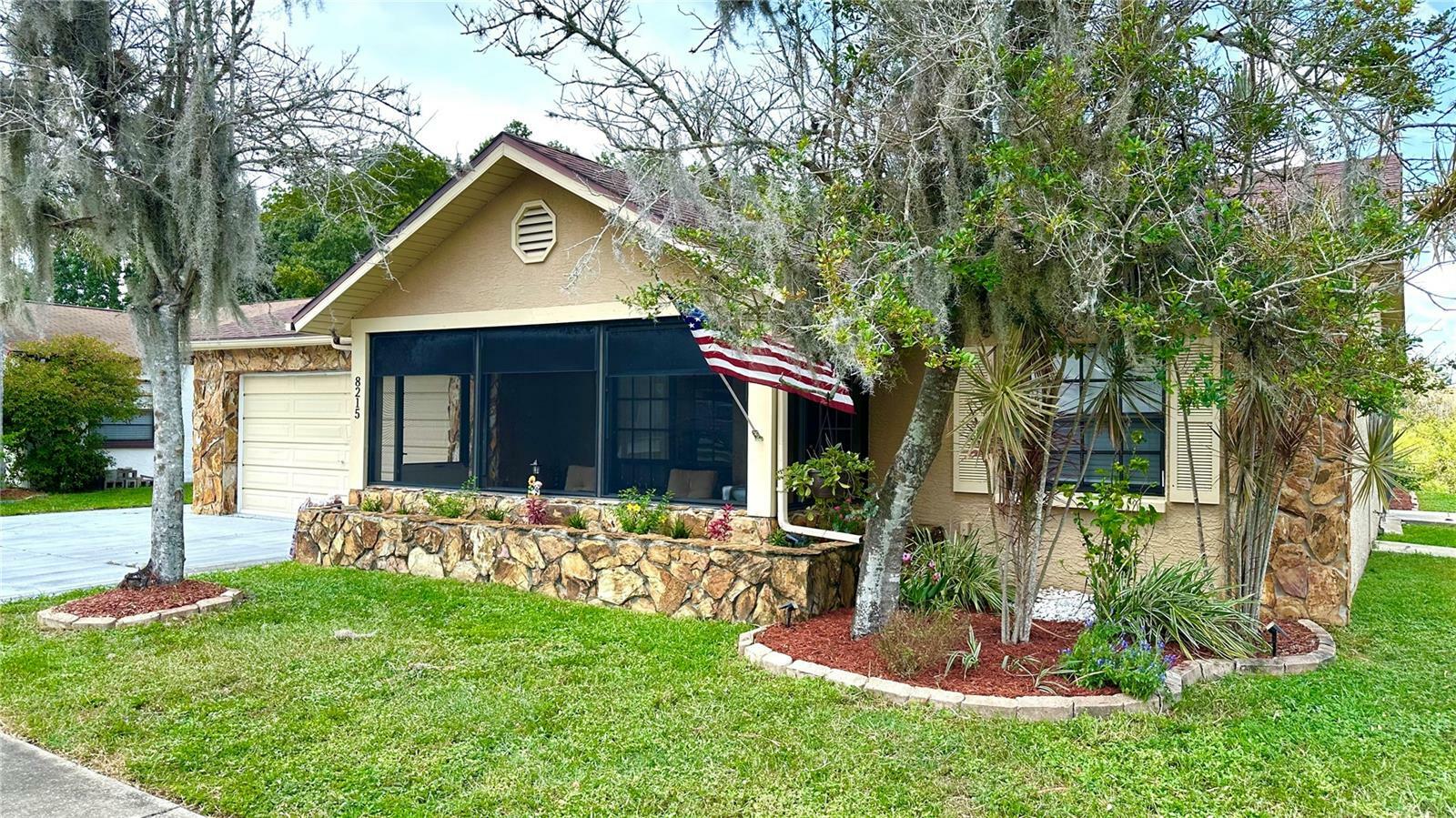 Property Photo:  8215 Royal Hart Drive  FL 34653 