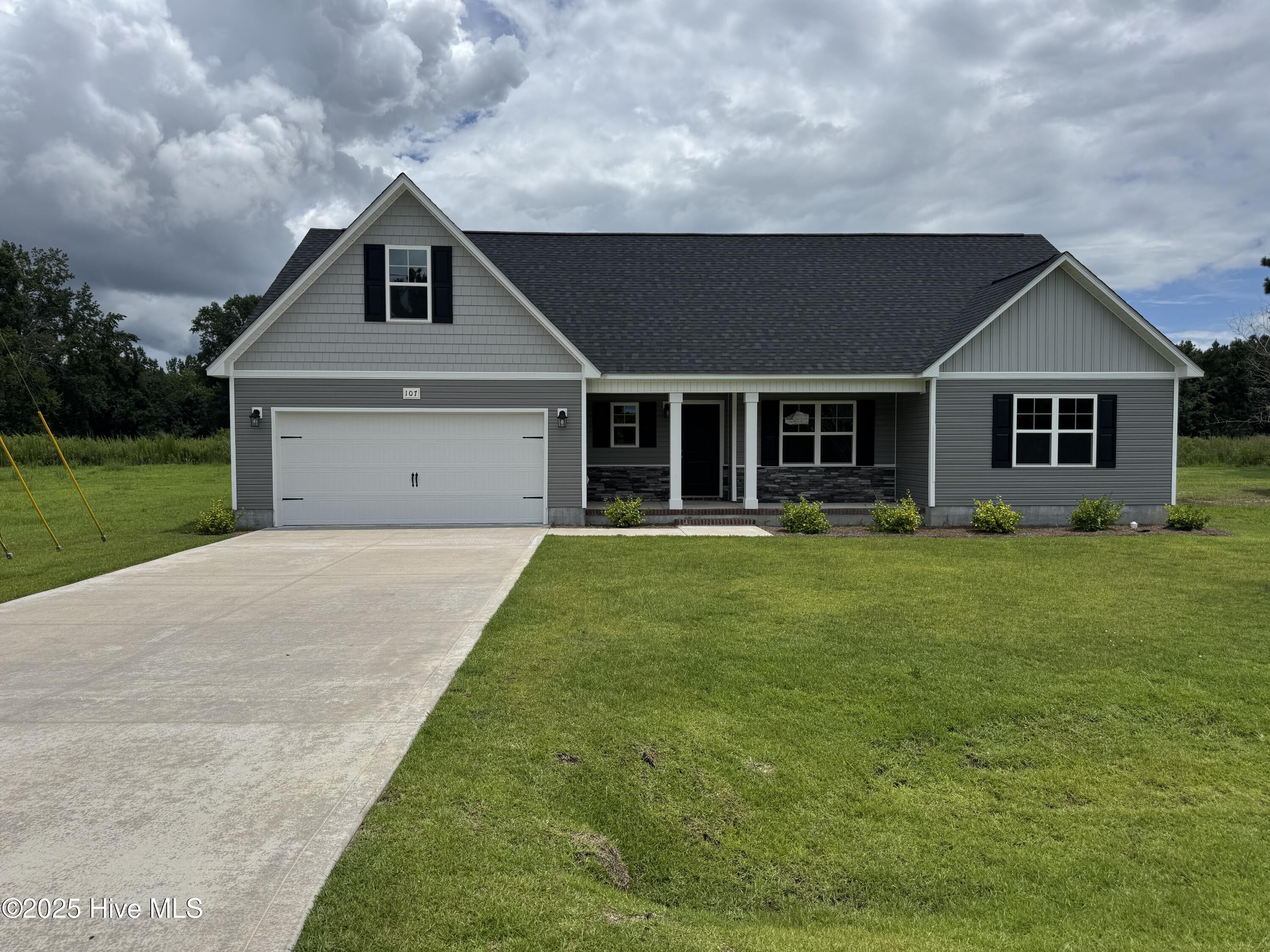 107 Woodford Drive  Jacksonville NC 28540 photo