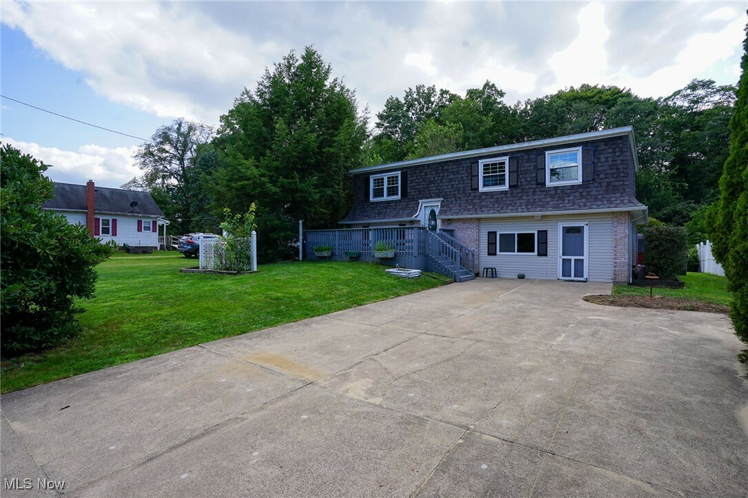 Property Photo:  7255 Stonehill Avenue NW  OH 44614 