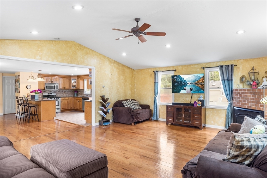 Property Photo: 3 Garfield Ave MA 01545