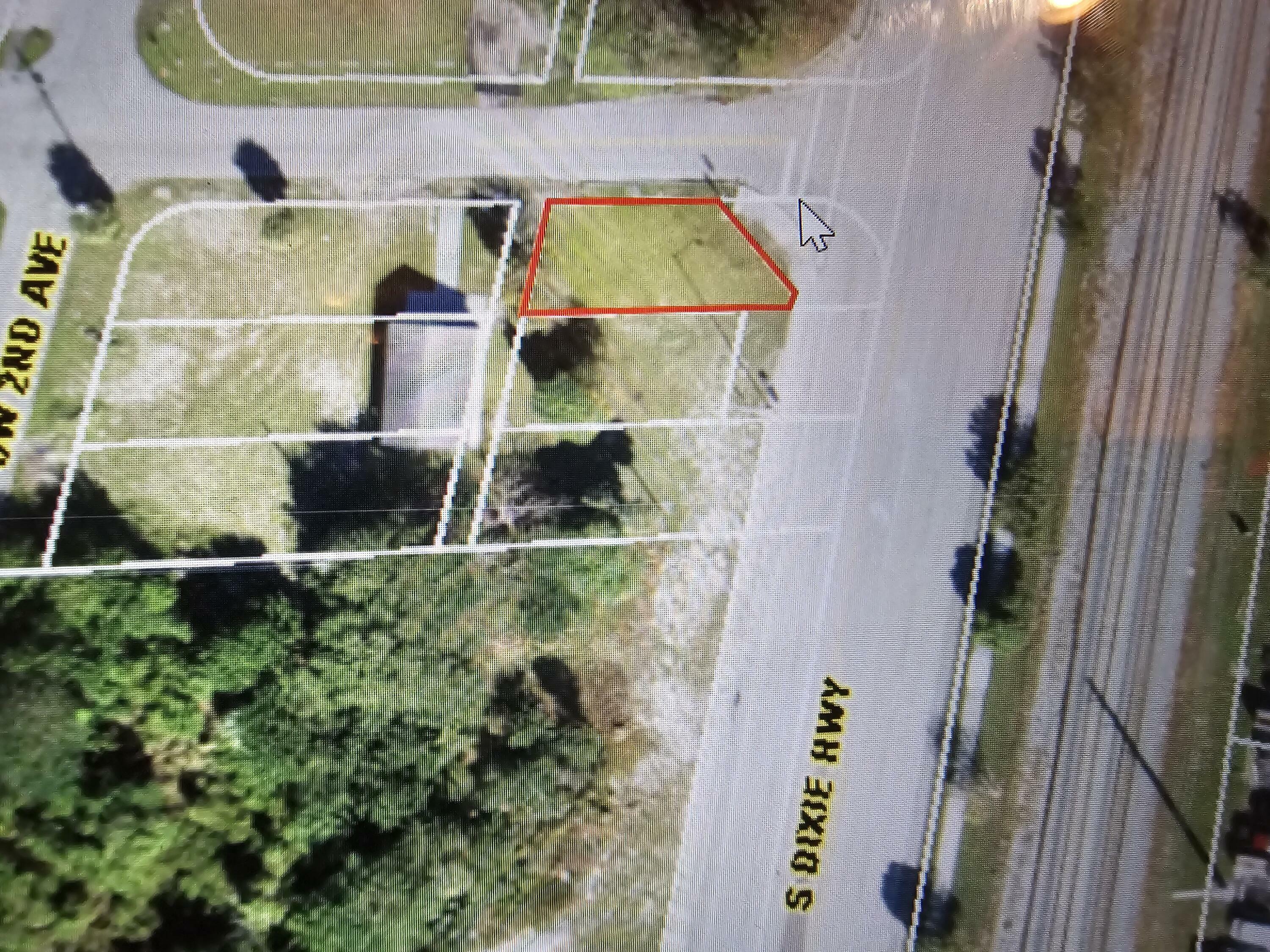 Property Photo:  1107 S Dixie Highway  FL 33441 