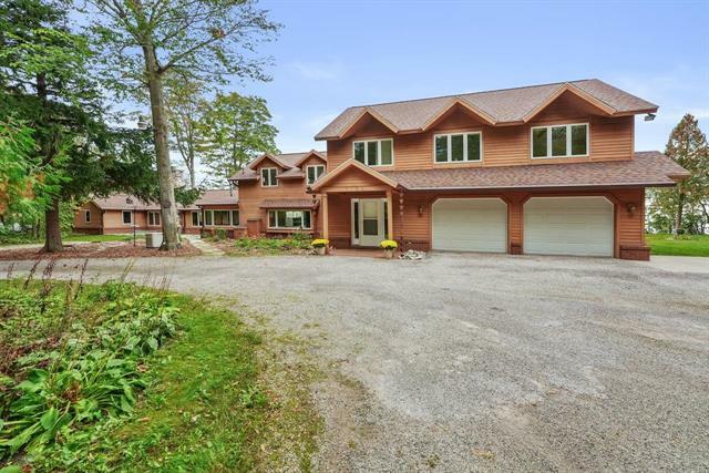 Property Photo:  5161 E Sugarbush Lane  MI 49654 