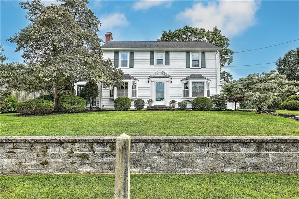 Property Photo: 4 Stoney Brook Court RI 02864