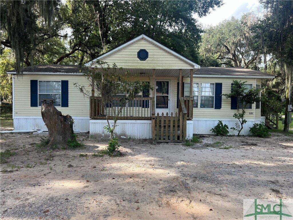 Property Photo: 681 Sunshine Lake Road GA 31320