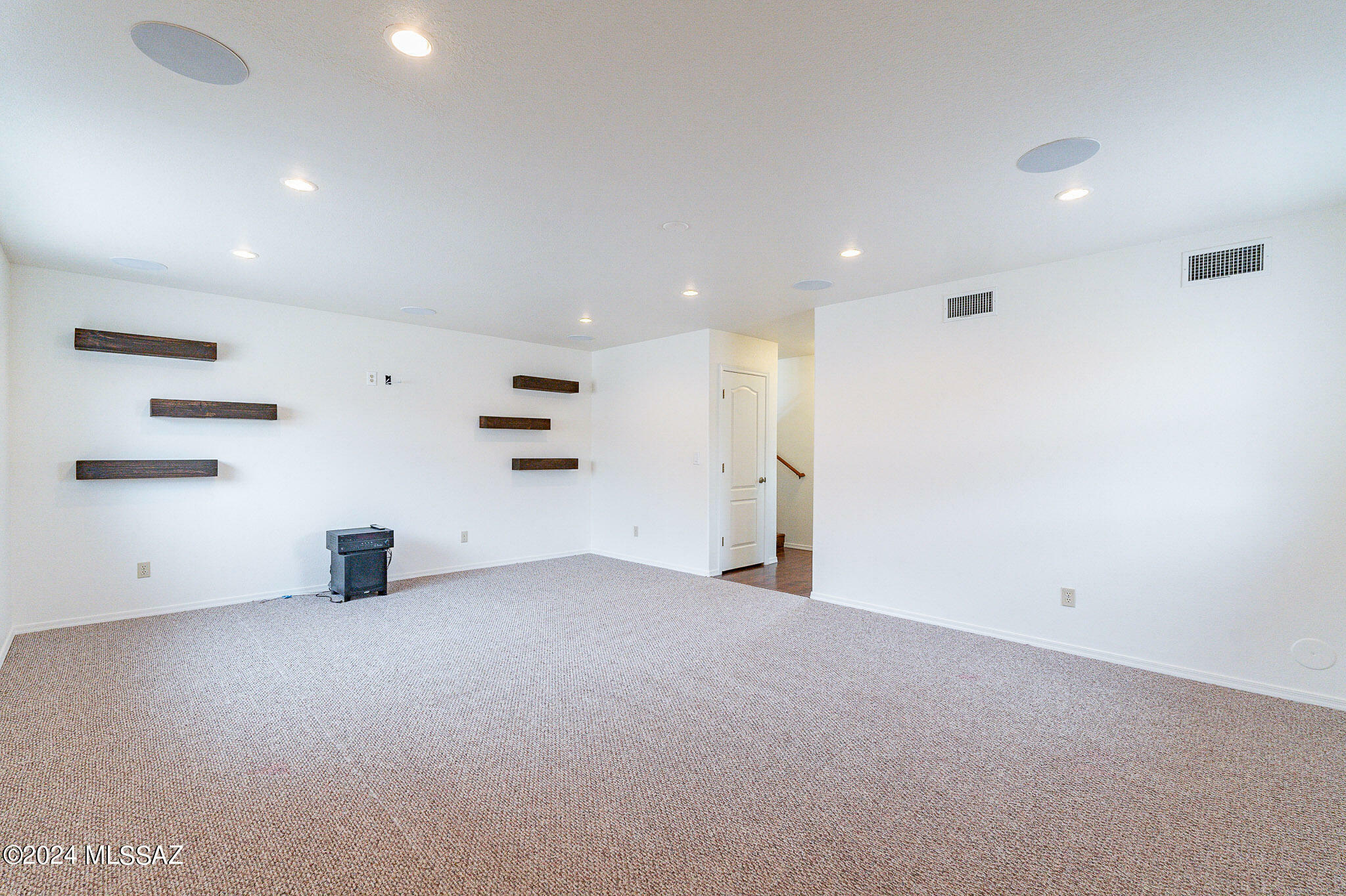 Property Photo:  1511 E Triton Place  AZ 85737 