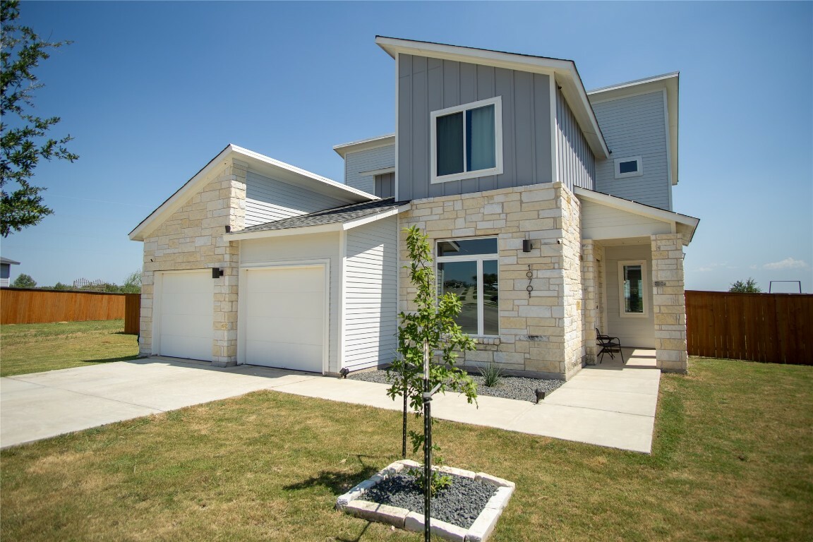 Property Photo: 10701 Charger Way TX 78653