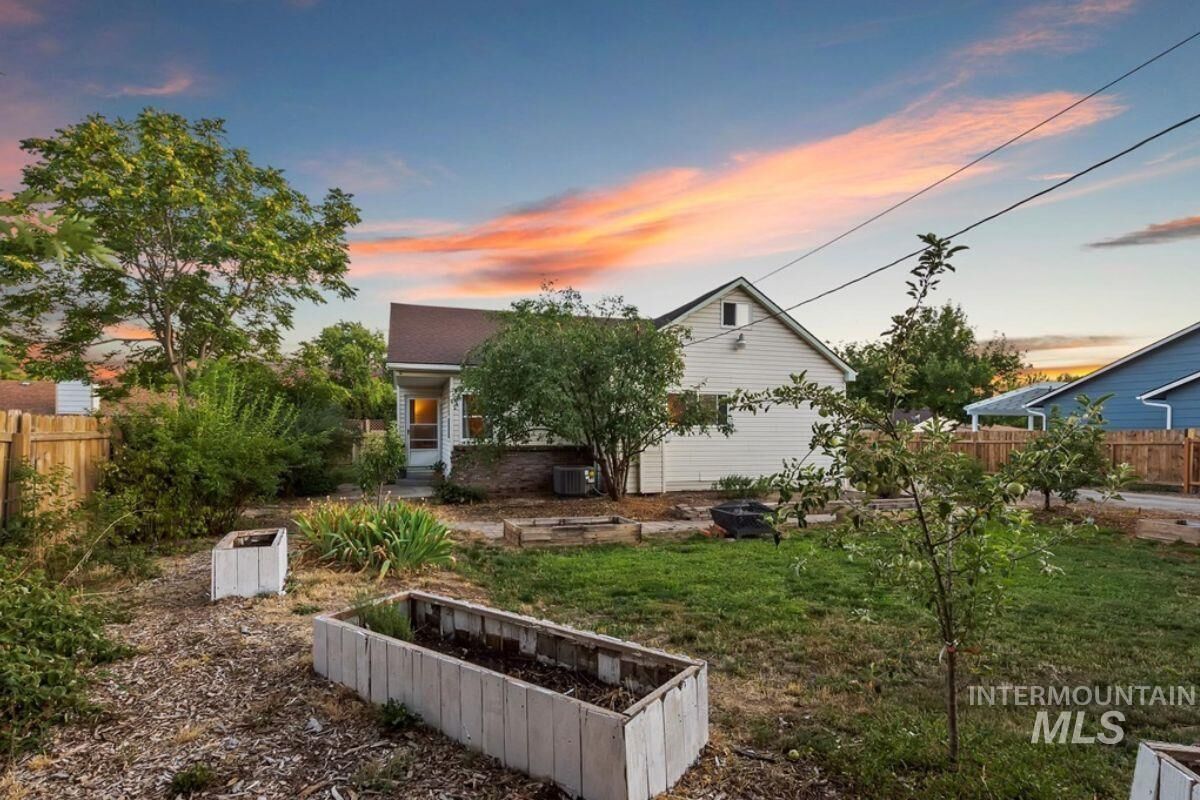 Property Photo:  9905 W Granger Ave  ID 83704 