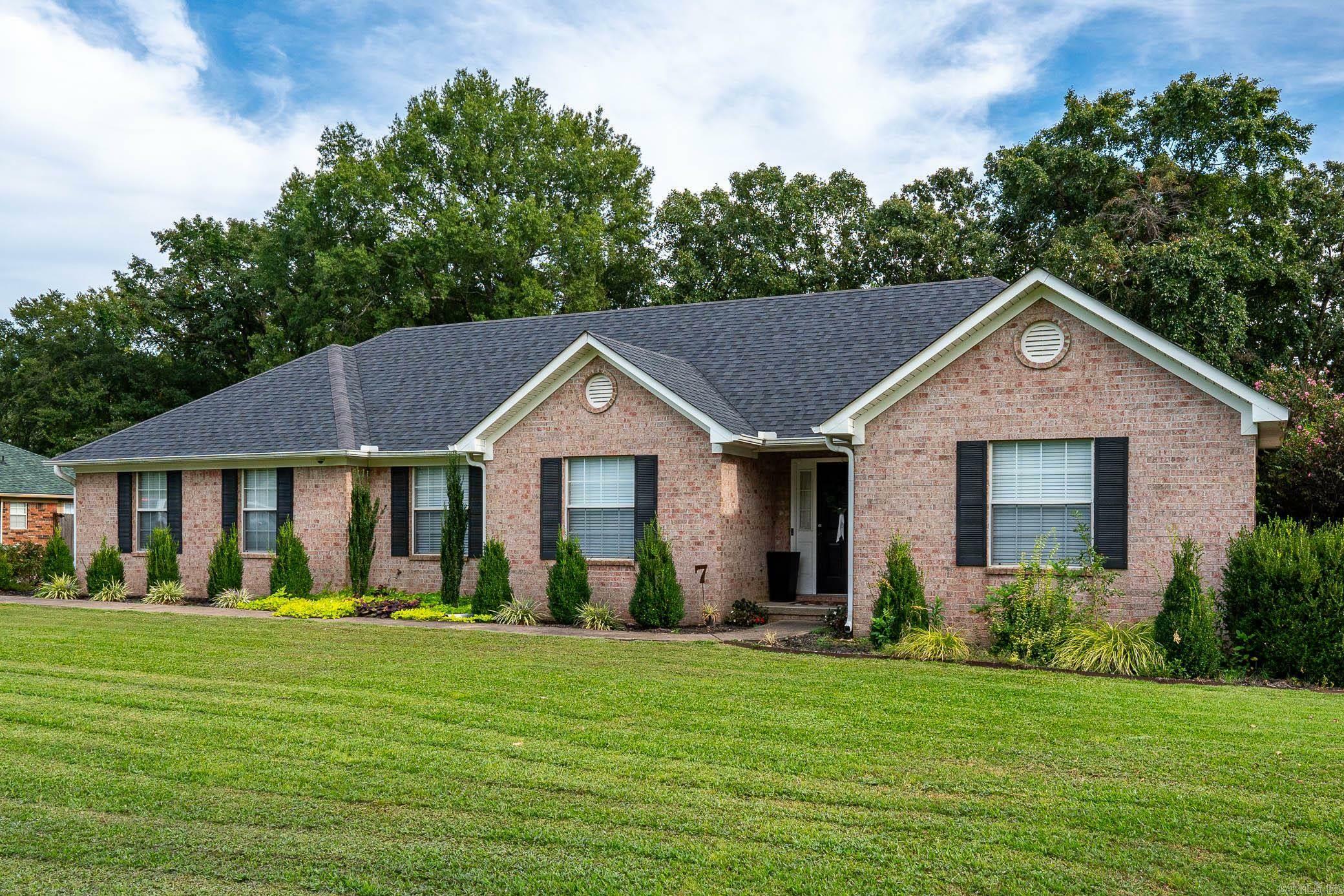 Property Photo:  7 Springbrook  AR 72058 