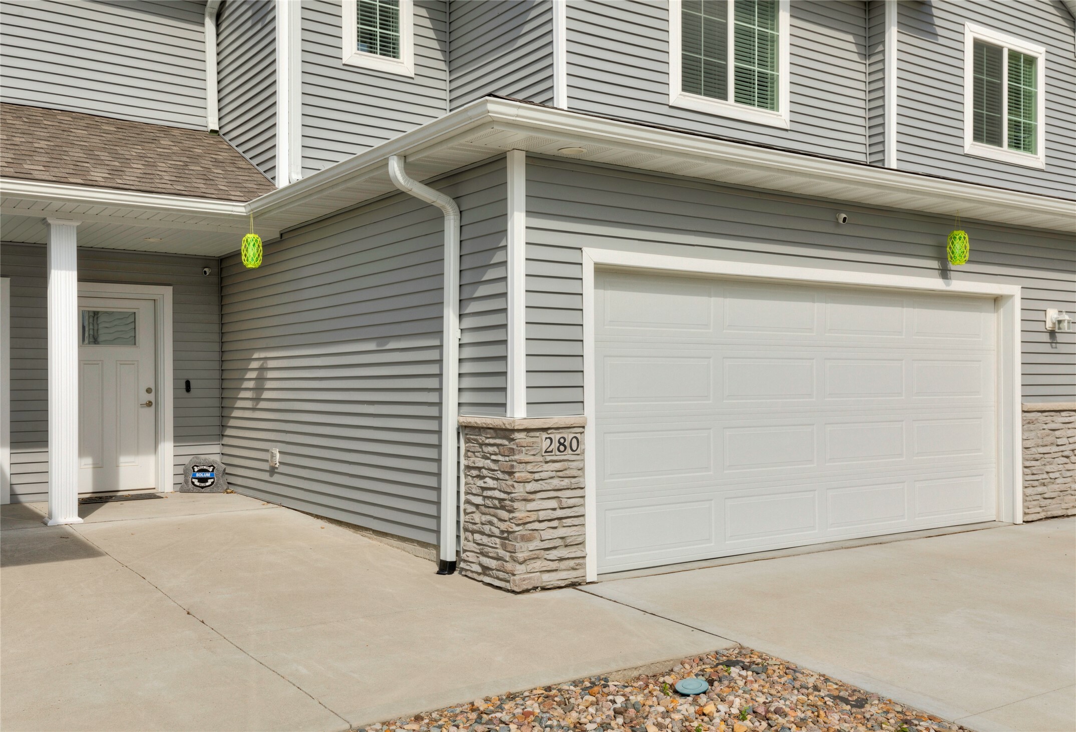 Property Photo:  280 Amberwood Drive  IA 50327 