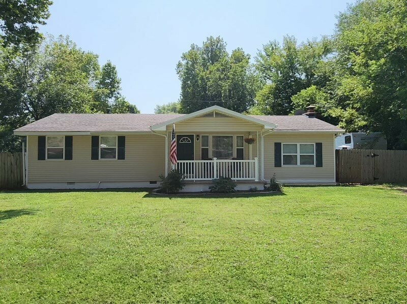 15 E Ash Street  Farmington AR 72730 photo