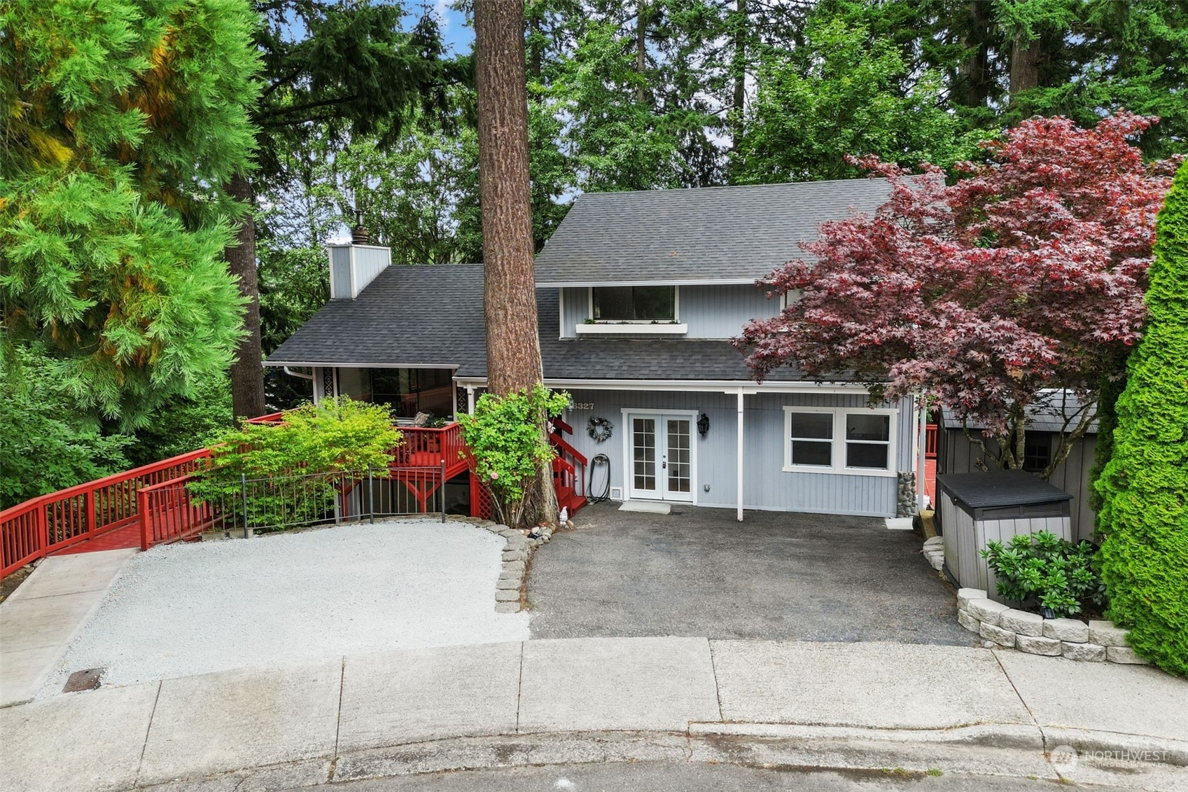 Property Photo:  6327  Polk Place  WA 98203 