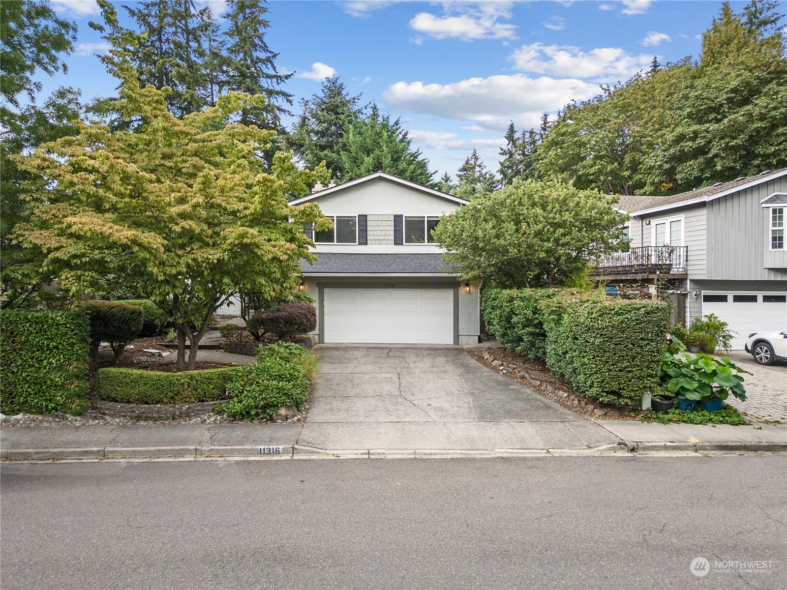 Property Photo: 11316 NE 128th Street WA 98034