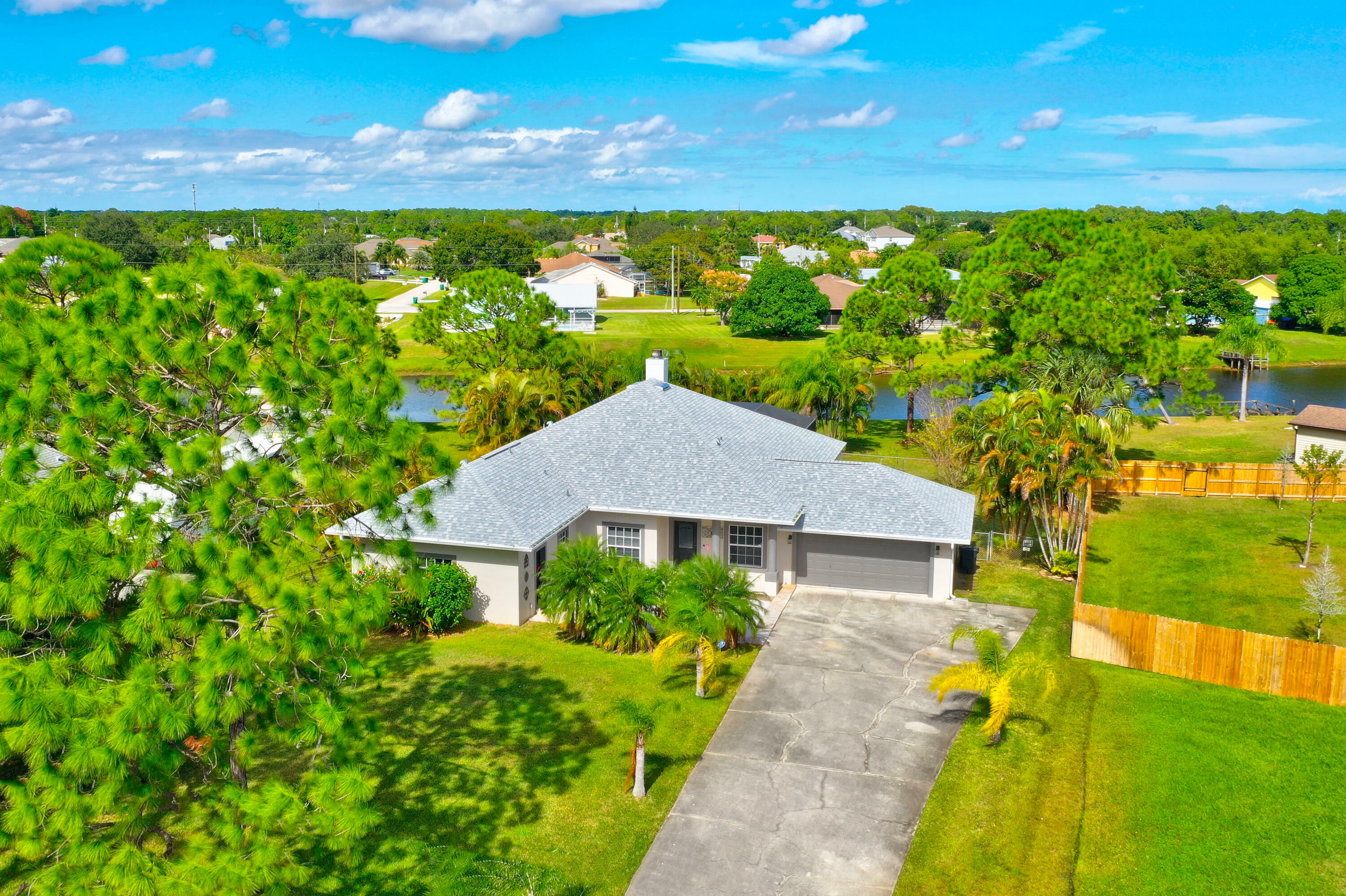 Property Photo:  256 SW Ridgecrest Drive  FL 34953 