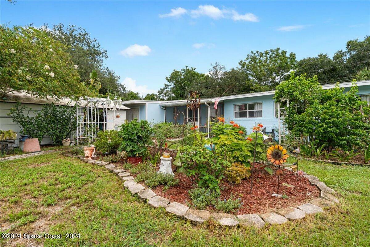 Property Photo:  2640 Donna Drive  FL 32796 