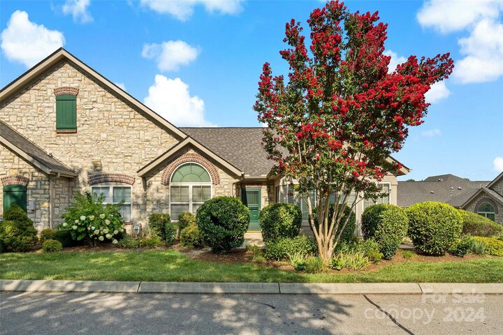 46 Outlook Circle  Swannanoa NC 28778 photo