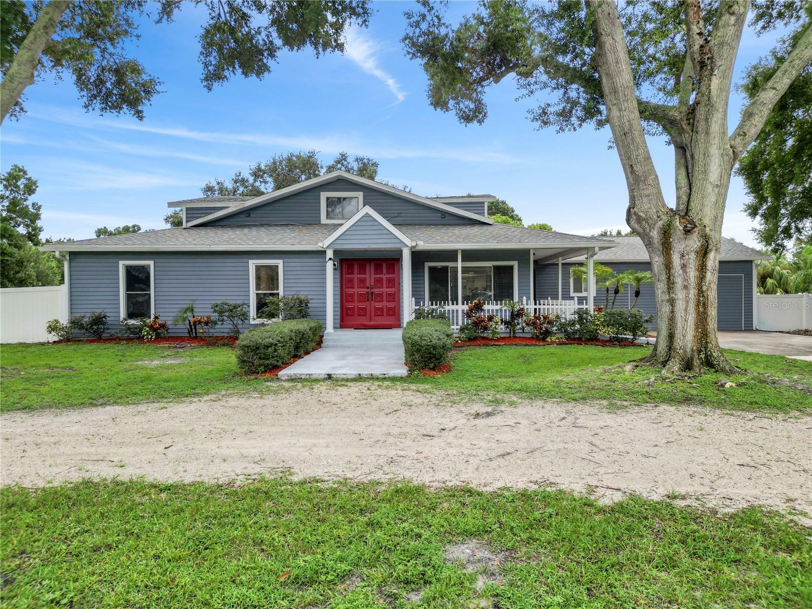 Property Photo:  6228 48th Avenue Drive E  FL 34203 