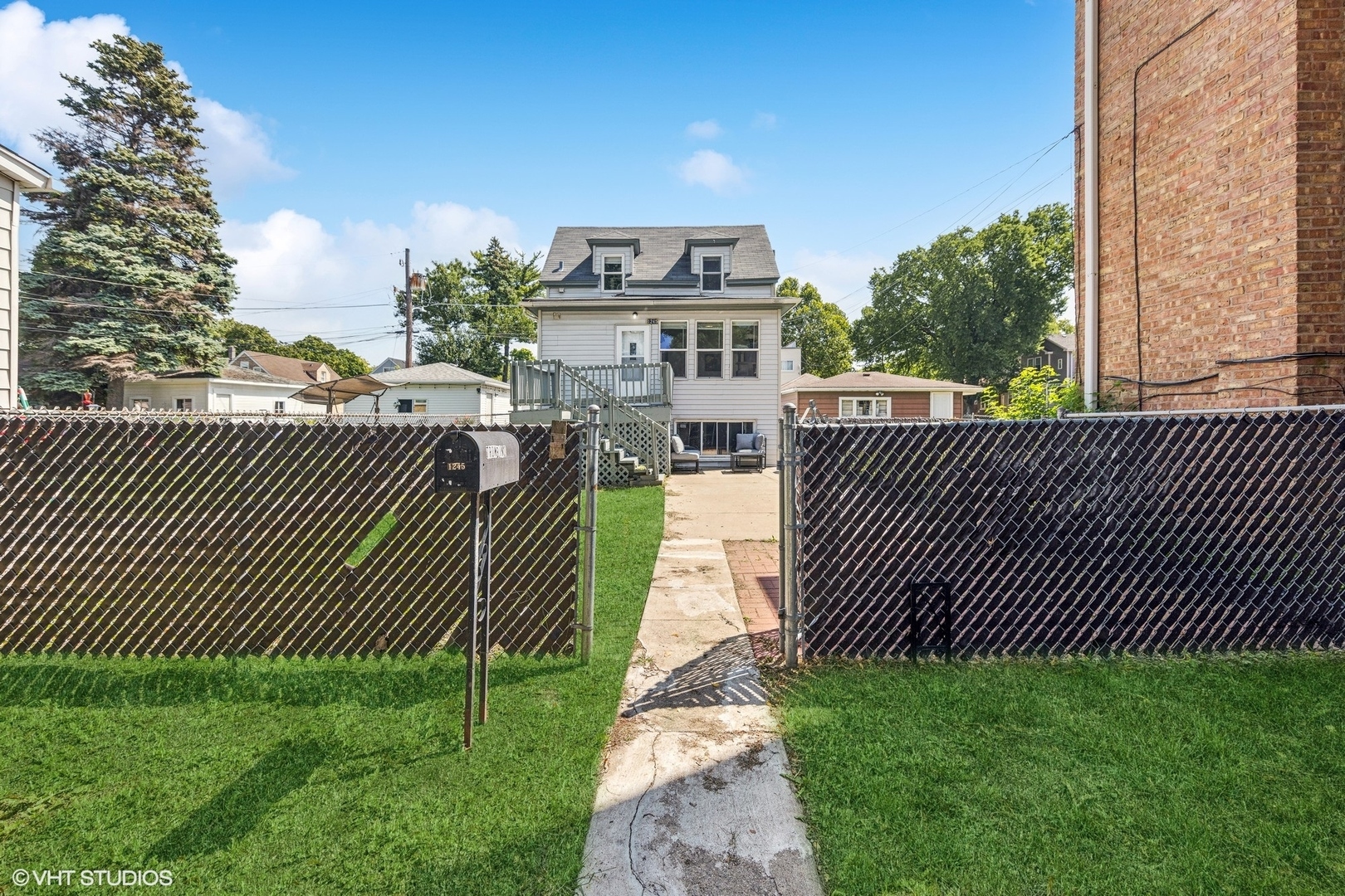 Property Photo:  1245 Kenilworth Avenue  IL 60402 