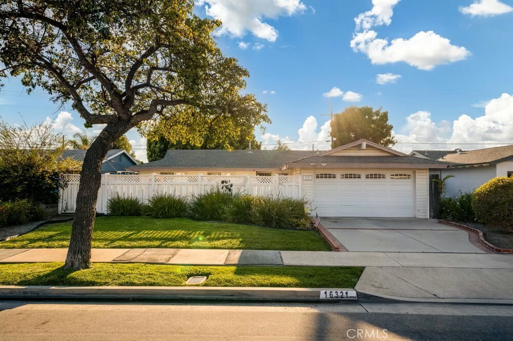 Property Photo:  16321 Eagle Lane  CA 92649 