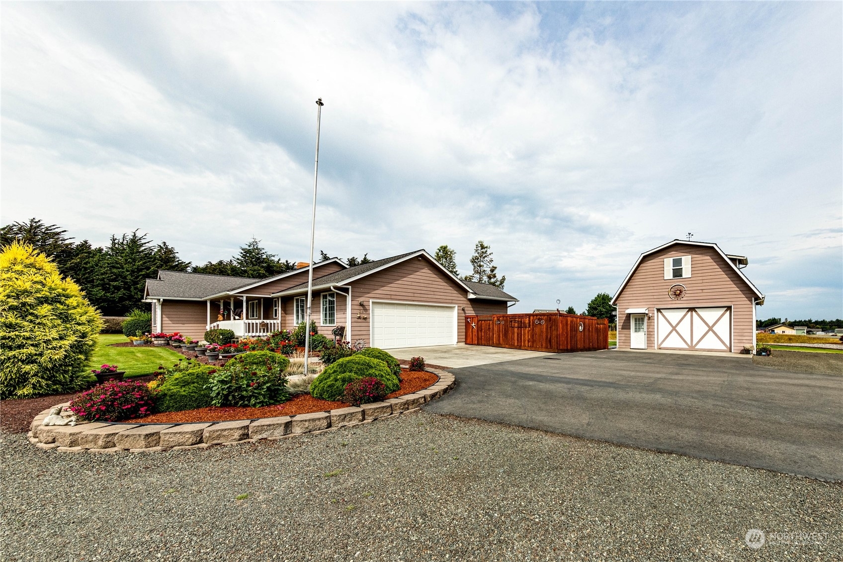 Property Photo:  23 Pearl Place  WA 98382 