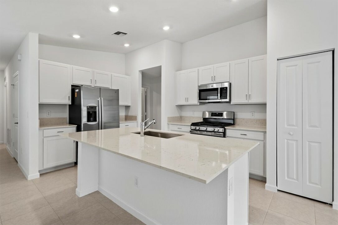 Property Photo:  6164 Sweetwood Drive  FL 34987 