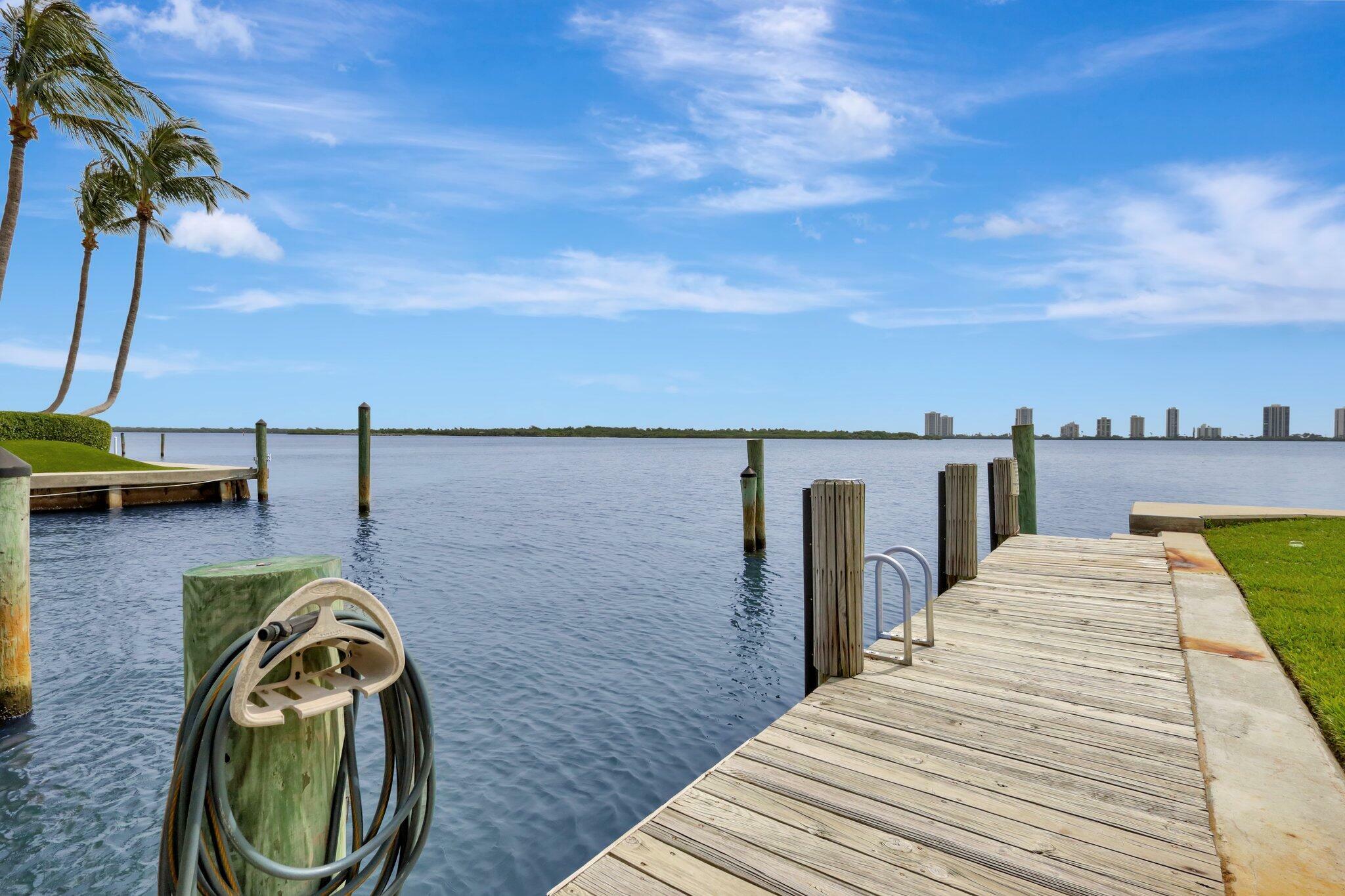 Property Photo:  105 Paradise Harbour Boulevard 412  FL 33408 