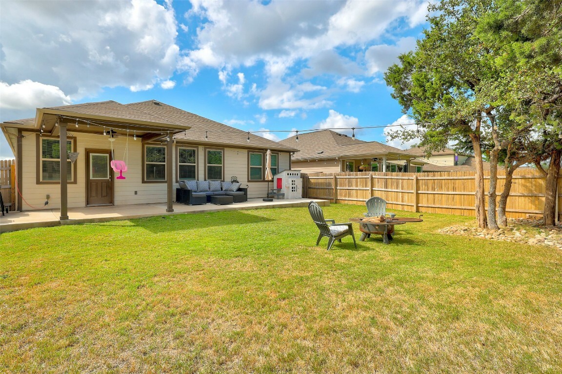 Property Photo:  417 Limestone Road  TX 78642 