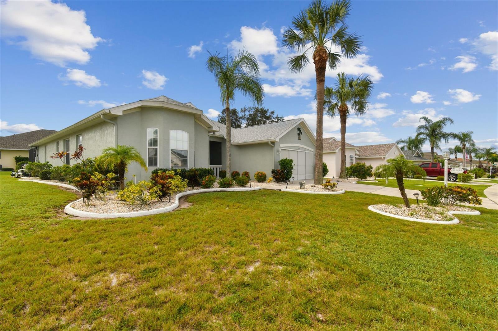 Property Photo: 1119 Villeroy Drive FL 33573