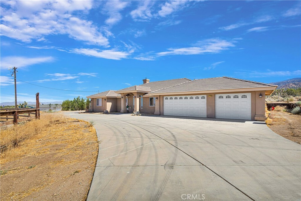 Property Photo:  1795 Maria Road  CA 92372 