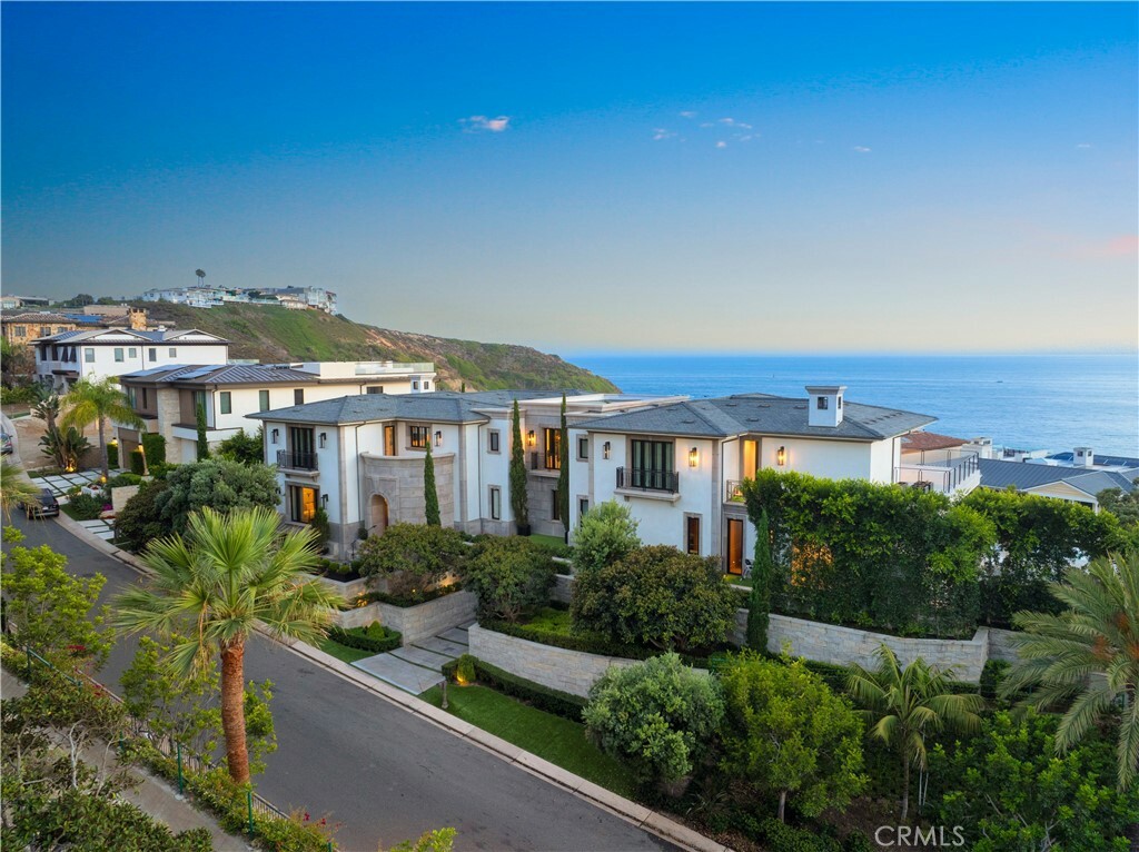 Property Photo:  9 Oceanfront  CA 92629 