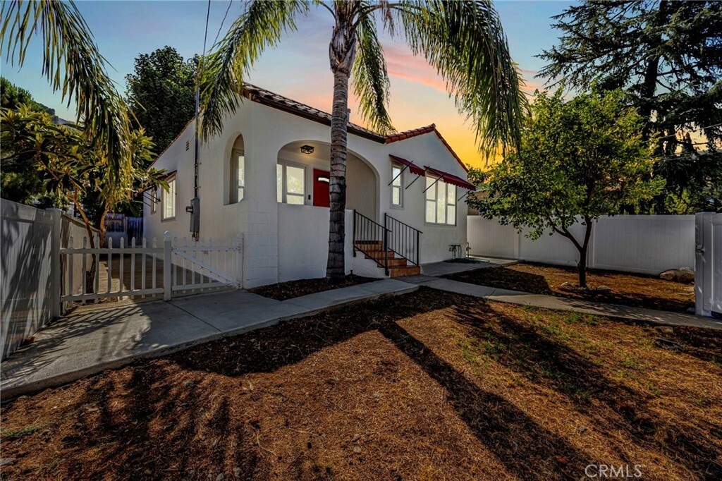 10648 Pinewood Avenue  Tujunga CA 91042 photo