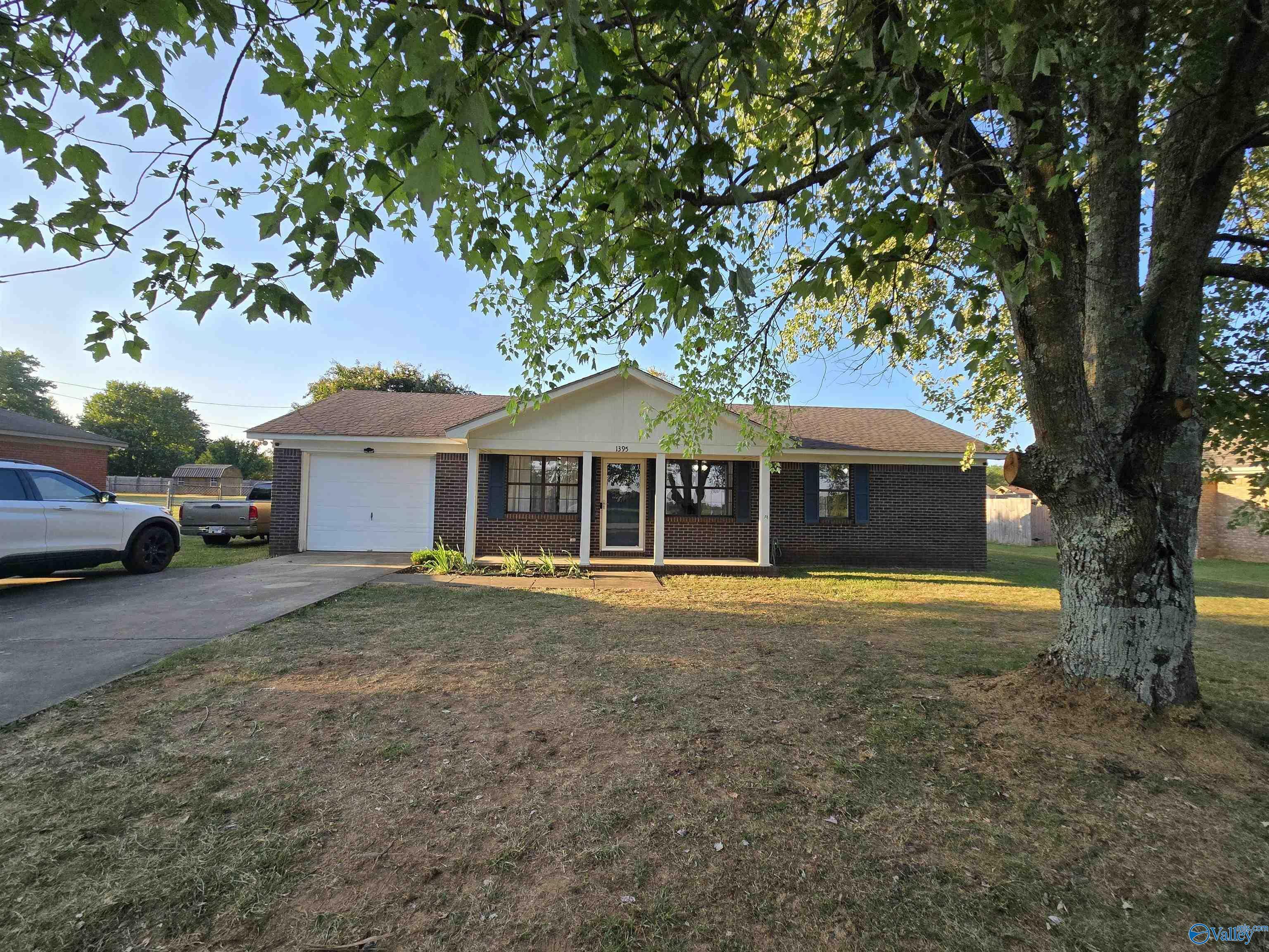 Property Photo:  1395 Elkwood Section Road  AL 35750 