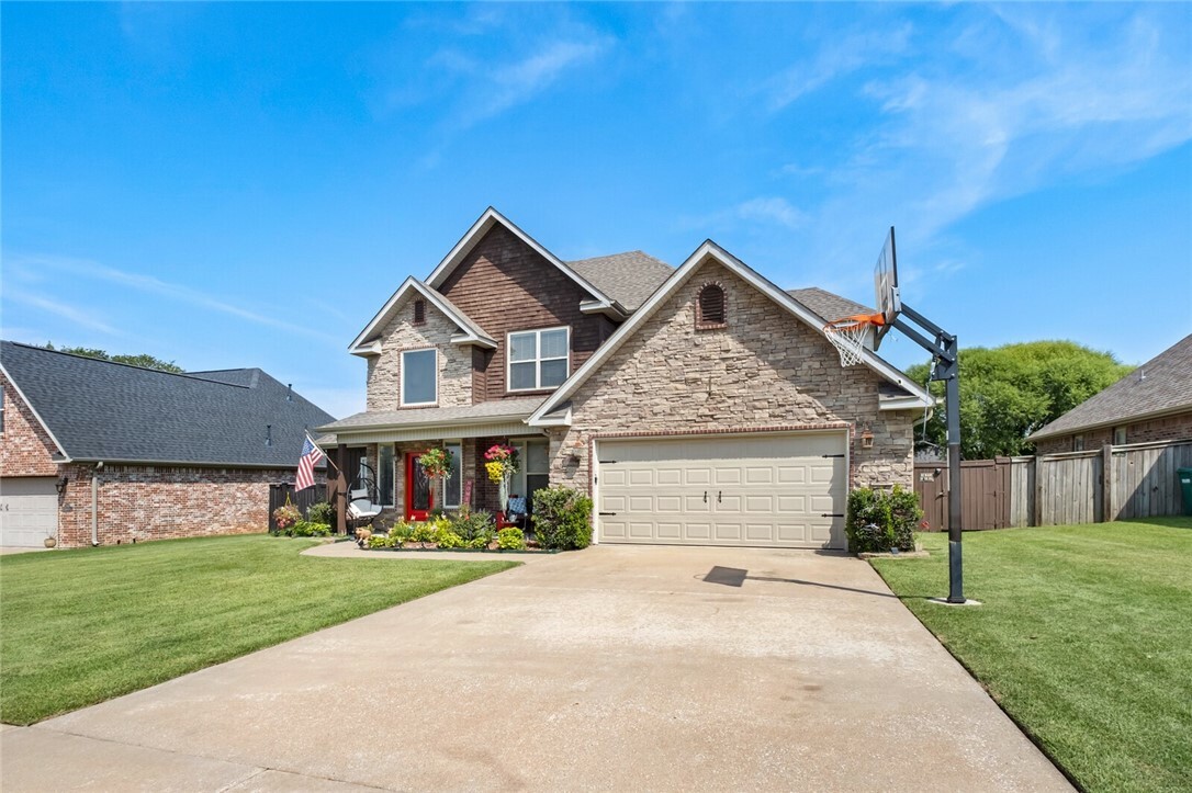 Property Photo:  4217 W Willowbend Drive  AR 72758 