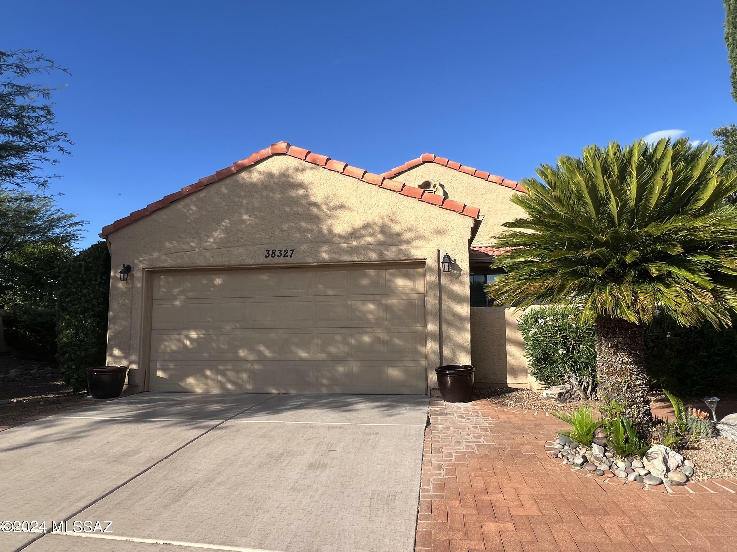 38327 S Samaniego Drive  Saddlebrooke AZ 85739 photo