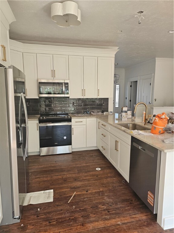 Property Photo: 816 S 10th St PA 15697