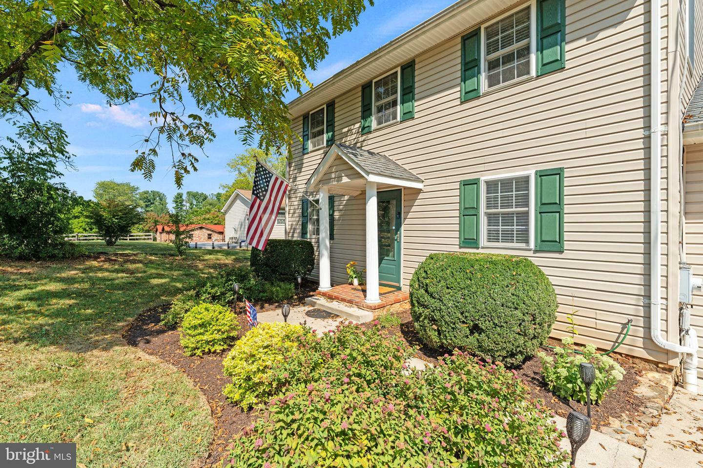 Property Photo:  8177 Frytown Road  VA 20187 