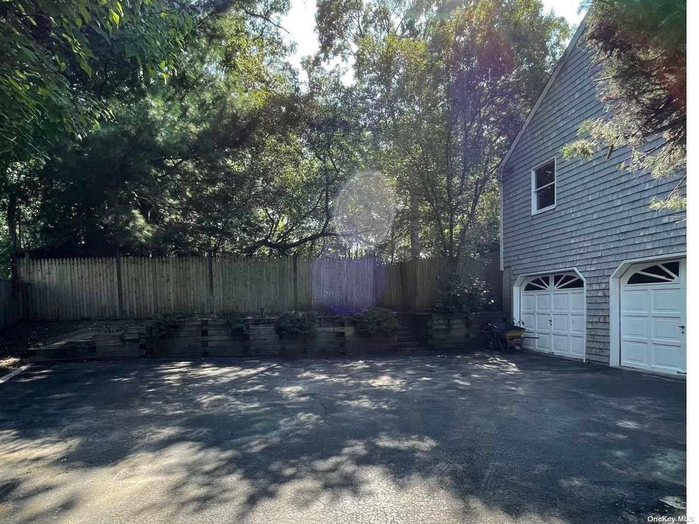 Property Photo:  4 Niewood Drive  NY 11961 