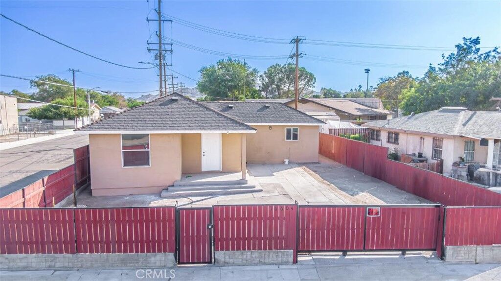 Property Photo:  16604 E Street  CA 92395 