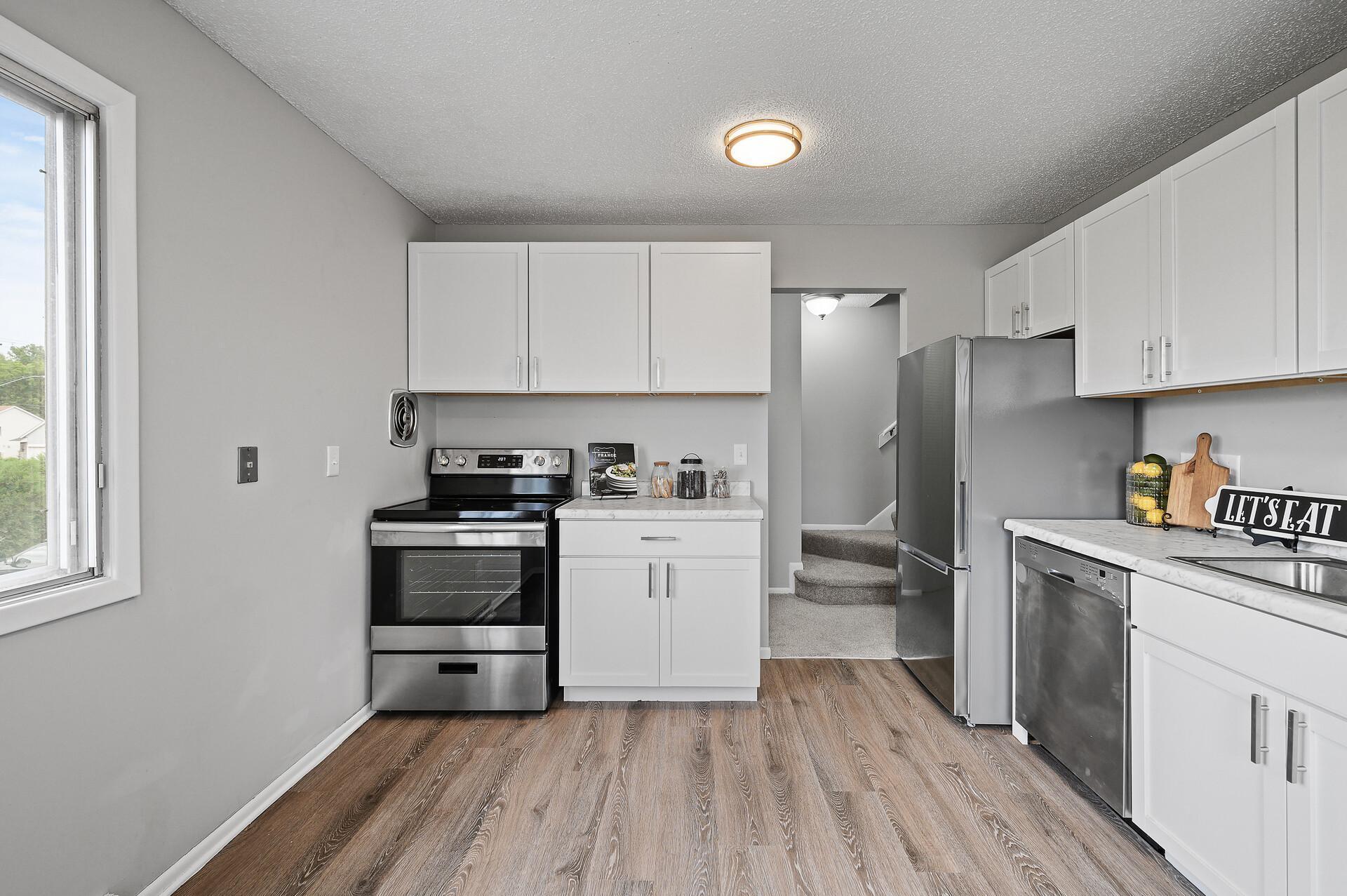 Property Photo:  2356 Londin Lane E  MN 55119 