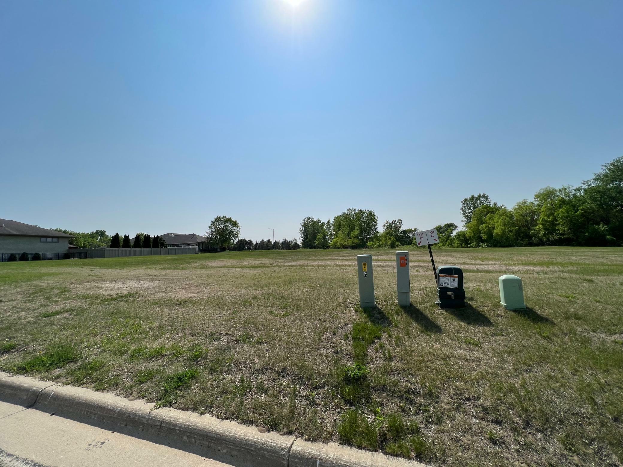 Property Photo:  508 Milrose Circle  MN 56007 