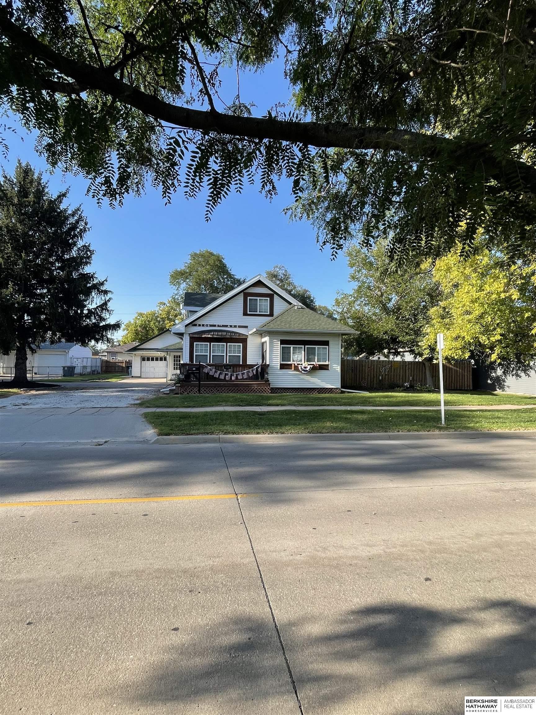 Property Photo:  3206 5th Avenue  IA 51503 