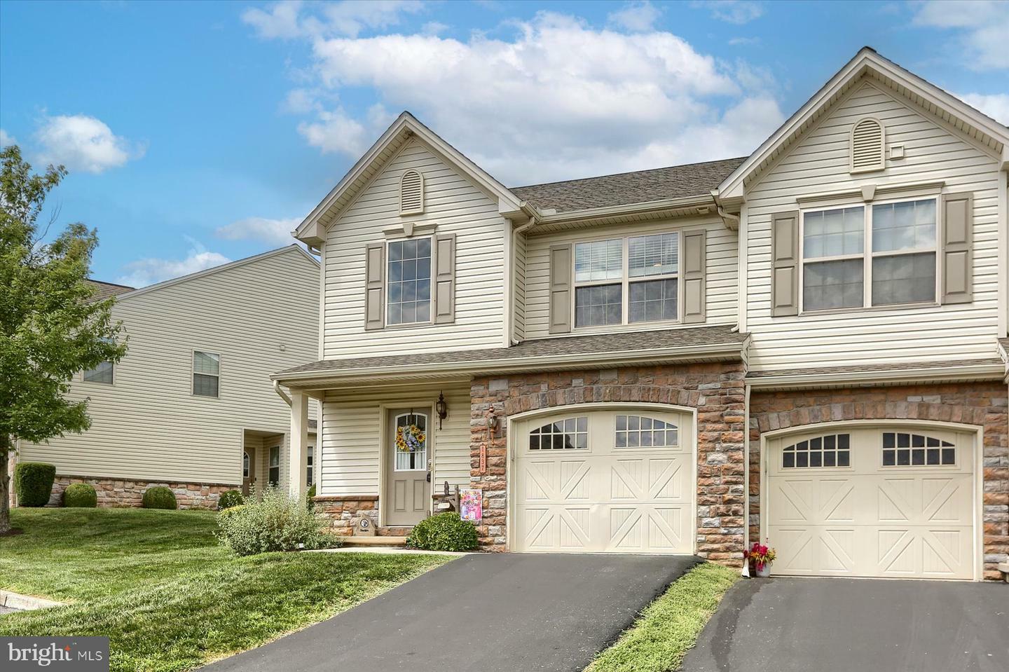 Property Photo:  1837 Vista Drive  PA 17055 